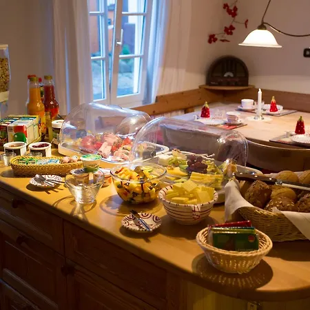 Beate'S Bed & Breakfast-3